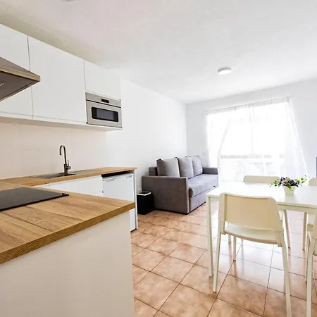 Duplex Castle Harbour 465 شقة